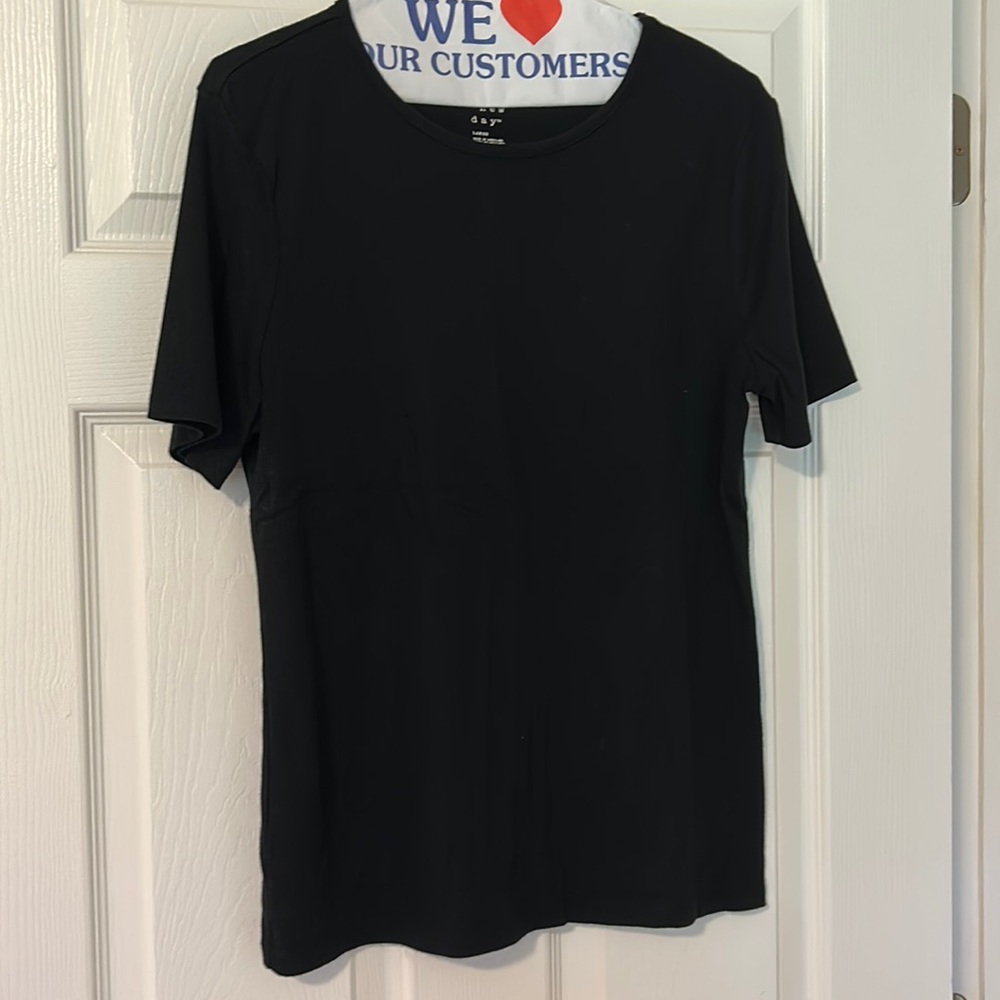 Black tee
